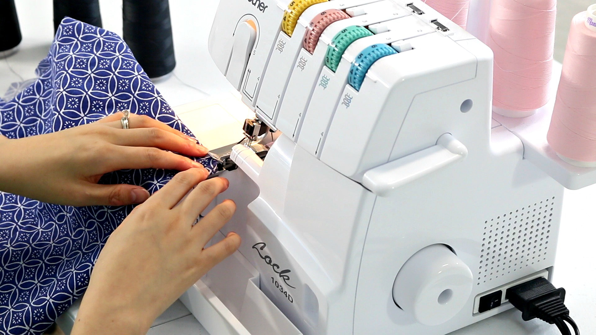 Online Class: Serger Techniques with SINGER